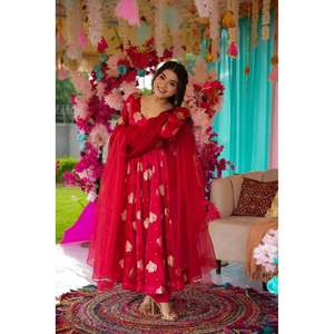 DISEÑADOR CHINON SECUENCIA DE BORDADO DE SECUENCIA DE TRABAJO FONDO CON DUPATTA ROJO - Product Image 1