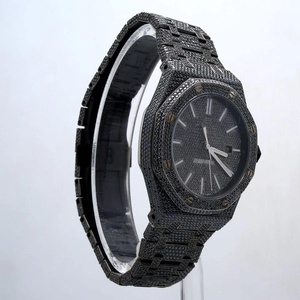 Nouveau modèle entièrement noir de luxe, cadran en cristal, mécanique de haute qualité, diamants Moissanite, style hip-hop urbain et tendance - Product Image 2