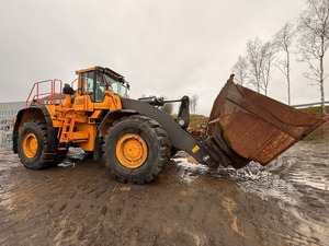 Chargeuse sur pneus Volvo L350H de qualité supérieure avec moteur diesel, hydraulique HYDAC et haute efficacité - Product Image 2