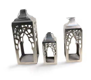 ชุดเชิงเทียนโลหะสำหรับตกแต่งบ้านสวนสีทองขนาดใหญ่ทำจากงานฝีมือในบ้านของชาวอินเดีย - Product Image 5