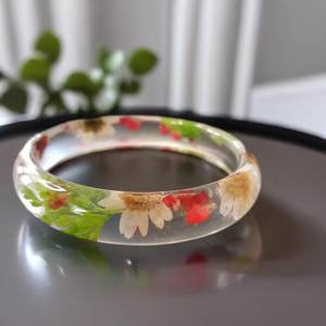 Bracelet en résine haut de gamme, léger et confortable à porter, artistique et élégant, couleur personnalisée, fait main, artisanat, Fête des Mères - Product Image 6