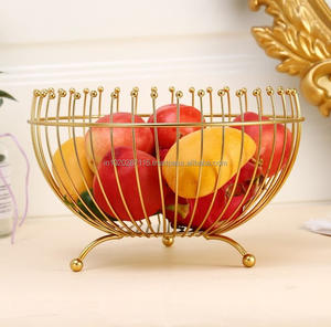 Cesta de fruta de hierro de alambre trenzado de lujo con elegancia artesanal ideal para el almacenamiento de frutas de cocina decorativa y temas rústicos - Product Image 3