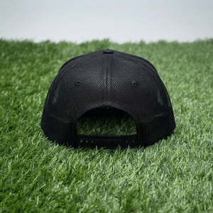 Gorra Trucker Negra para Hombre, con Logotipo Bordado Estilo Urbano, Malla Trasera, Cierre a Presión, Gorra de Béisbol Personalizada - Product Image 6