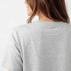 T-shirt court pour femme style streetwear à prix abordable – Tissu léger et confortable, qualité supérieure, vêtement décontracté et tendance - Product Image 5