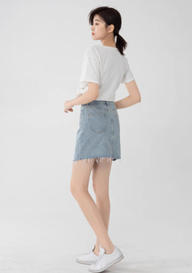 Mini-jupes tendance en gros pour femmes, style urbain sexy, en jean plissé respirant, taille décontractée, avec bouton et ceinture - Product Image 6