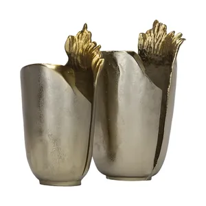 Vase décoratif en fer tendance mondiale, design côtier pour mariage, écologique, pour usage intérieur, décoration élégante pour la maison Zahid - Product Image 3