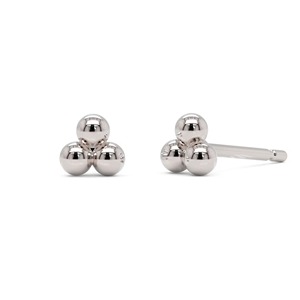 Pendientes de Oro Sólido de 14K Hechos a Mano con Triple Bola, Joyería Minimalista y Delicada, Elegantes para Uso Diario, Regalo para Mujeres y Niñas - Product Image 1