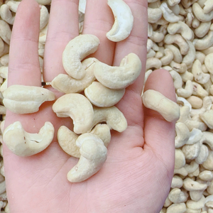 Nueces de Anacardo (Caju) de Fábrica Confiable, Marca SANTIGO, Exportadas a Todo el Mundo - Product Image 1
