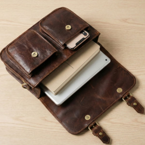 Bolso bandolera vintage hecho a mano de cuero de búfalo de grano completo - Product Image 2