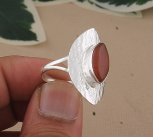 Anillo de Plata de Ley con Cristal Rosa y Cuarzo Cereza de Corte Brillante Redondo con Engaste de Bisel para Mujer, Joyería Nupcial y de Fiesta al por Mayor - Product Image 3