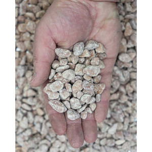 Galets rouges de Verona 8-13mm - Sacs de 25kg - Product Image 1