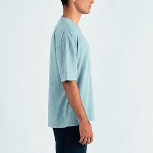 เสื้อยืดคอวีวินเทจผู้ชายปี 2026 แบบใหม่ ขายส่ง ผลิตตามสั่ง เนื้อผ้าหนา ซักกรด 100% ผ้าฝ้าย ทรงหลวม ลายเรียบ น้ำหนัก 240 กรัม - Product Image 1