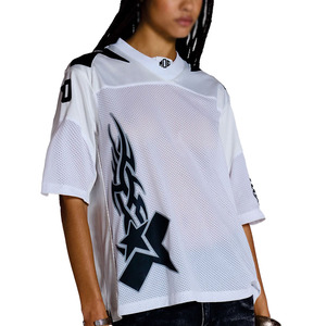 เสื้อฟุตบอลอเมริกันตาข่ายสีขาวแบบยูนิเซ็กซ์ ลดราคาพิเศษ ตกแต่งลายดาวแบบแอพพลิเคชั่น ทรงโอเวอร์ไซส์ รับผลิตตามแบบทีมฟุตบอล บริการ OEM - Product Image 1