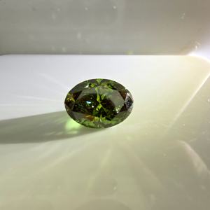 Diamante Ovalado Verde Intenso de 4.5CT, Corte Brillante, VS1, Certificado IGI, Cultivado en Laboratorio, Piedra Central Suelta - Product Image 3