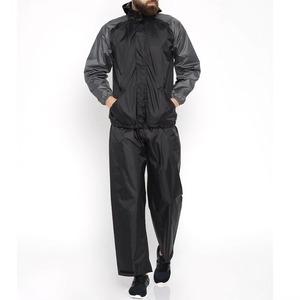 Chaqueta Deportiva Cortavientos con Capucha, Unisex, Color Sólido, Tejido Transpirable y Ligero, Ropa Deportiva Premium con Bolsillos Laterales - Product Image 1