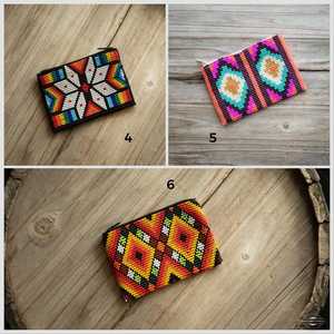 กระเป๋าใส่เหรียญปักลูกปัดพรีเมียมพร้อมซิปปิด ดีไซน์งานฝีมือหลากสีสัน งานฝีมือเหนือกาลเวลา จากอุตรพัฒนา - Product Image 3