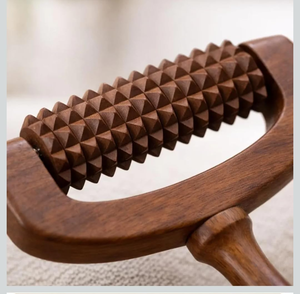 Rouleau de massage en bois naturel, masseur corporel artisanal, outil de massage en bois, relaxation musculaire, soins personnels, spa, bien-être, thérapie - Product Image 1