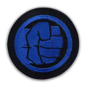 Écussons de blazer en or massif, badges personnalisés cousus à la main, appliques traditionnelles faites à la main, écussons couronne, patchs uniformes en fil d'or - Product Image 6