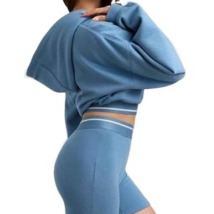 Nouvel ensemble décontracté 2 pièces pour femme : crop top à capuche et short, style urbain tendance - Product Image 2