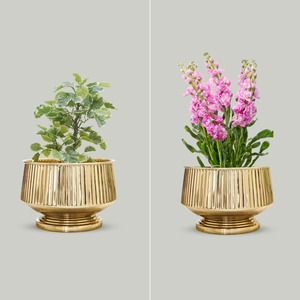 Vase de table moderne fait main, finition dorée, design côtelé, bol décoratif - Product Image 2