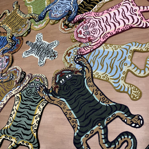 Tapis en laine tissés à la main en forme de tigre tibétain, motif peau d'animal exotique, tapis colorés en gros - Product Image 2