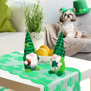 Set di 2 Decorazioni Gnomi per San Patrizio, Ornamenti in Peluche a Forma di Trifoglio Verde Portafortuna per Decorazioni da Tavola e Feste Irlandesi - Product Image 6