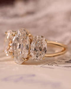 Bague en diamant ovale cultivé en laboratoire, or massif 10K/14K/18K, bague de fiançailles et de mariage pour femme, bijoux fins minimalistes, cadeau pour elle - Product Image 2