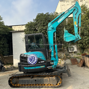 Mini-pelle Kobelco SK55 d'occasion 5 tonnes avec moteur Kobelco et pompe à faible durée de fonctionnement en bon état - Product Image 3