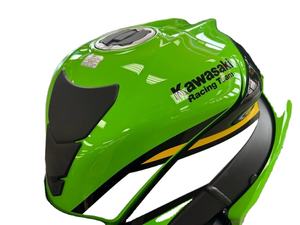 Motocicleta Deportiva de Alto Rendimiento Ninja ZX 10R Edición KRT 2025, 998cc, 4 Tiempos, Refrigeración Líquida, Lista para Exportación - Product Image 6