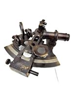 Sextant antique Kelvin-Holt en laiton poli, forme irrégulière, objet de collection, artisanat en métal moulé sous pression, fournisseur en gros