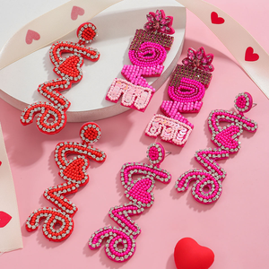 Novedad de San Valentín: Abalorios de cristal hechos a mano con letras de amor y lentejuelas dulces, perlas de plástico de moda, de MULTI CRAFT - Product Image 1