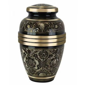 Urnes funéraires classiques de style européen en laiton, gravées à la main, noires et dorées, pour cendres humaines adultes, souvenir commémoratif. - Product Image 1
