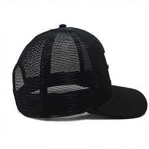 Casquette de sport respirante en maille noire avec logo brodé 3D réglable, haute qualité, confortable et tendance, fabriquée au Vietnam par un grand fournisseur - Product Image 4