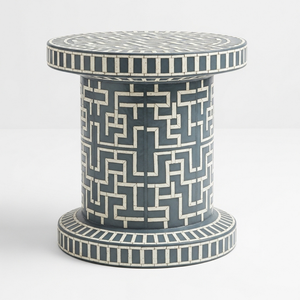 Table d'appoint de luxe personnalisée avec incrustations en os, motif géométrique fait main, tabouret d'appoint à structure métallique pour entrée et salon - Product Image 1