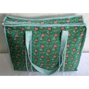 Bolso de Hombro Acolchado de Algodón con Estampado Floral, Cierre de Cremallera, Estilo Boho Hecho a Mano en India, para Mujer, para Todas las Temporadas - Product Image 4