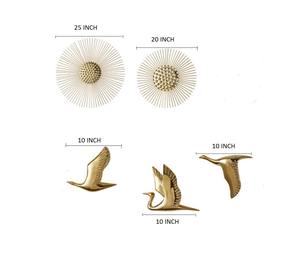 Décoration murale moderne en métal motif soleil éclatant avec oiseaux en vol pour salon et couloir, idéale pour les intérieurs de villas et de complexes hôteliers, provenance Inde - Product Image 5