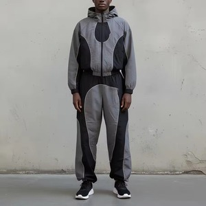 Conjunto deportivo moderno para hombre con chaqueta con cremallera de tela transpirable de alto rendimiento y pantalones deportivos para deportes - Product Image 4
