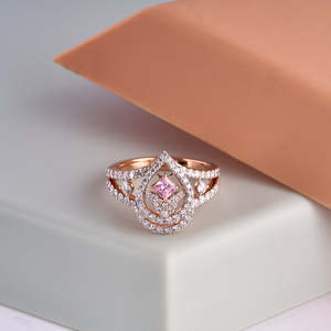 Diamante rosa de corte princesa Purecarat A - Product Image 1