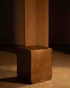 Tabouret cube rectangulaire moderne en aluminium - Meuble de maison durable, écologique, portable et polyvalent - Product Image 5
