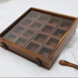 Nueva Caja de Especias de Madera Maciza de 16 Secciones con Tapa de Vidrio, Herramienta Moderna para Hierbas y Especias en Venta, Colección Hecha a Mano - Product Image 1