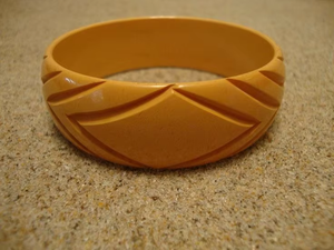 Brazalete de Resina Personalizado, Hecho a Mano, de Buena Calidad, con la Forma Más Nueva, Producto Más Vendido, Personalizado por Crescent Crafts - Product Image 2