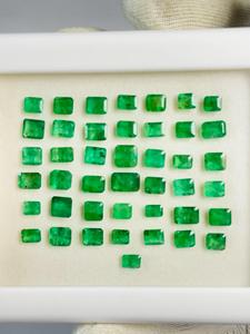 Émeraude naturelle de Zambie, taille émeraude, 21,08 carats, couleur verte premium, lustre excellent, qualité supérieure, certifiée IGI, pour collectionneur de pierres précieuses - Product Image 1