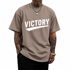 T-shirt Homme Oversize Beige Taupe avec Impression Graphique Personnalisée, Coton Lourd, Style Streetwear, Coupe Ample, T-shirt Décontracté Tendance - Product Image 1