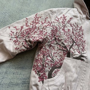 Sweat-shirt à capuche oversize pour femme en mélange de coton doux, coupe décontractée, chaud et confortable, idéal pour le streetwear, les voyages et au quotidien - Product Image 6