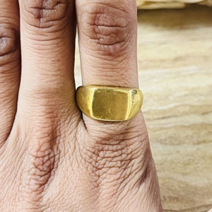 Bague Chevalière Classique pour Homme en Laiton Plaqué Or 18K, Forme Carrée, Style Minimaliste, Certifiée, Vente en Gros OEM - Product Image 5