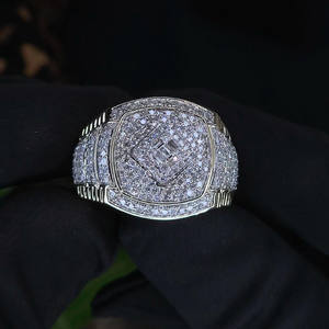 Bague de fiançailles en moissanite taille ronde, en argent sterling 925, style hip-hop glacé pour homme, bijoux de mariage ou d'anniversaire - Product Image 2