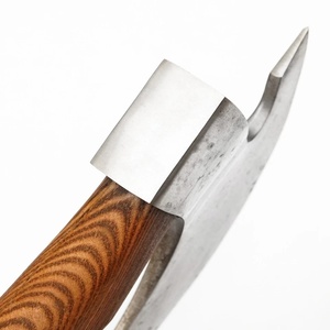 Hache à pizza barbue faite à la main en acier à haute teneur en carbone, hache de survie d'extérieur avec manche en bois gravé, personnalisable OEM ODM, vente en gros UA - Product Image 5