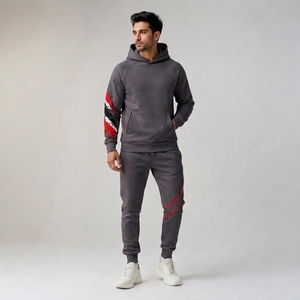 Survêtement décontracté pour homme, conçu avec un tissu doux de qualité supérieure, offrant un style moderne, une coupe confortable et une qualité fiable pour tous. - Product Image 4