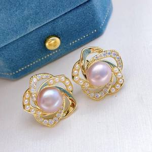 Pendientes de Perlas de Agua Dulce de 8-9 mm con Aguja de Plata de Ley S925, Accesorio de Moda - Product Image 1