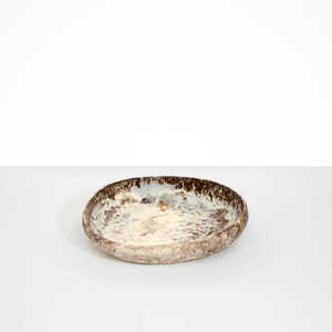 Tazón de Resina Marrón y Crema Hecho a Mano, Plato Decorativo Artístico para el Hogar, Vajilla y Centro de Mesa - Product Image 2